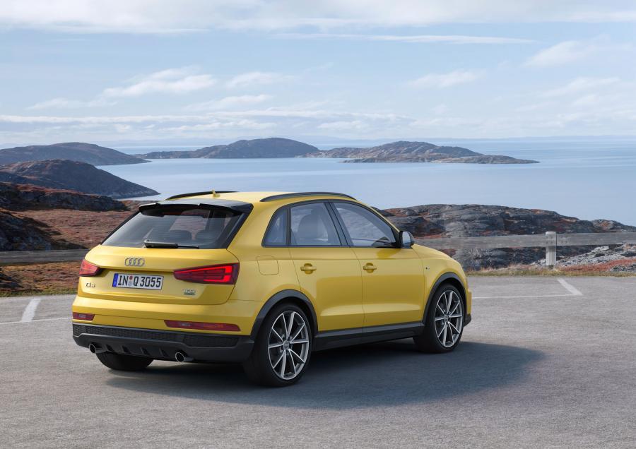  Audi Q3 2.0 TFSI Quattro S-Line Competition (8U) 2016 года  (WW) (фото 7 из 20)